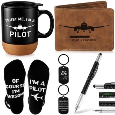Imagem de SilTriangle Conjunto de 5 peças de presentes piloto para homens, inclui meia e caneca de cerâmica, carteira de couro 6 em 1, caneta multiferramentas, chaveiro, presente para pai, filho, filha, marido