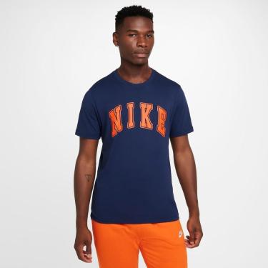 Imagem de Camiseta Nike Sportswear Club Masculina-Masculino