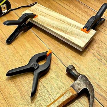 Imagem de Pacote com 4 grampos de mola, clipes de plástico duráveis de 7 cm, clipes de almofada rotativos resistentes para marcenaria, artesanato DIY, cenários fotográficos