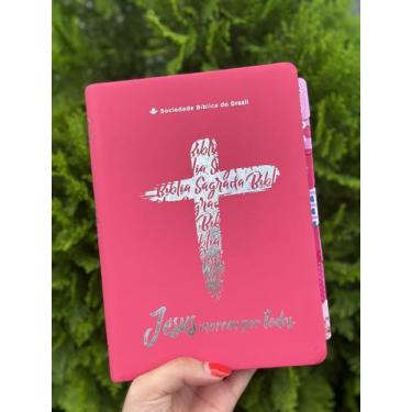 Imagem de Bíblia RC Pink Jesus morreu por Todos Com Abas Adesivas Já Coladas - S