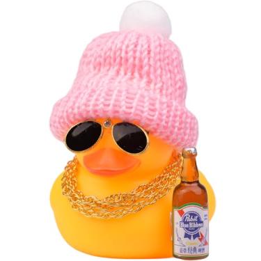 Imagem de MuMyer Decoração de Natal de patos de borracha para painel de carro, lindo pato de borracha de inverno para enfeite de carro com chapéu de malha, óculos de sol, colar, 7,6 cm