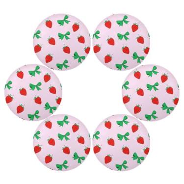 Imagem de Wassud Jogo americano conjunto de 6 tapetes redondos de morangos e laços verdes para cozinha e jantar tapetes laváveis resistentes ao calor para decoração de mesa 39 cm