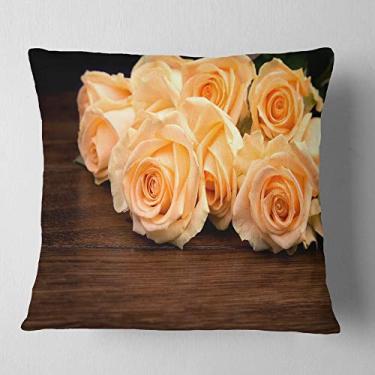 Imagem de Design de rosas na superfície de madeira sala de estar, sofá, almofada + capa de almofada impressa em ambos os lados 66 cm x 66 cm