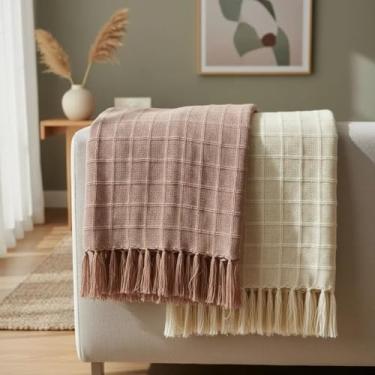 Imagem de kit 2 Manta Para Sofá E Peseira De Cama Rose E Cru Detalhe Em Quadriculado 1,20X1.80