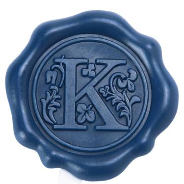 Imagem de Adesivos de lacre adesivo de cera azul marinho com inicial do alfabeto - Pacote com 50 - Selos de cera com letras para cartão de ação de graças/embrulho de presente/convite de festa de noivado de