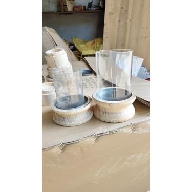 Imagem de Conjunto de 3 castiçais de vidro de furacão de 7,6 cm, 10 cm e 12,7 cm de largura, com base de madeira marrom envelhecida, suporte de castiçal de fazenda, centro de mesa decorativo para casa, mesa