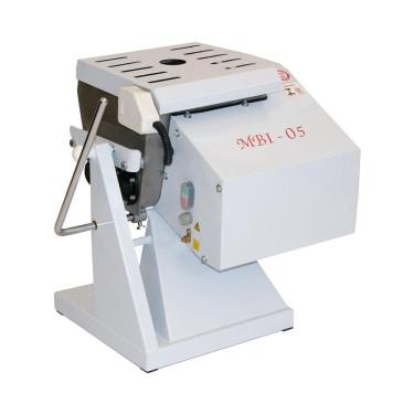 Imagem de Amassadeira Basculante Semi Rápida Lenta 05 Kg Bivolt Mbi05 Gastromaq Bivolt