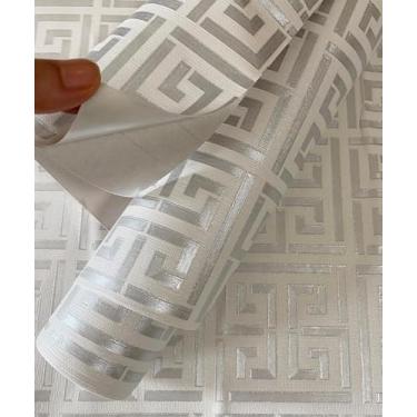 Imagem de Papel de parede geométrico branco prateado 45 cm x 599 cm, papel de contato autoadesivo com linhas de chave gregas em relevo para decoração de armários e prateleiras de parede