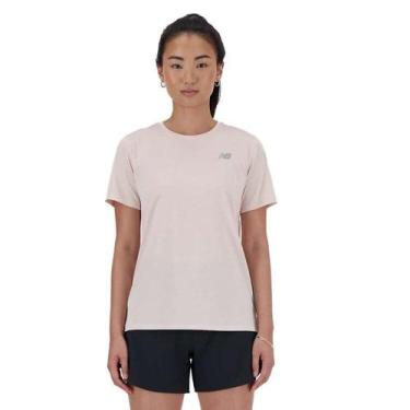 Imagem de Camiseta New Balance Sport Essentials Feminina - Coral