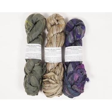 Imagem de Vintageandyou Fio de fita de seda Sari reciclado – Pacote com 300 g | Tiras de seda recicladas cortadas à mão para crochê, tecelagem, macramé, tricô, fabricação de tapetes, artes de fibra | Cinza