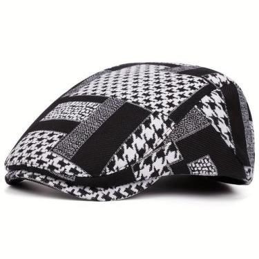Imagem de Gorro Retrô Xadrez Geométrico - Design em Contraste Preto e Branco, - 