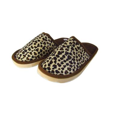 Imagem de Pantufa De Poliéster Estampa Oncinha Juvenil E Adulto