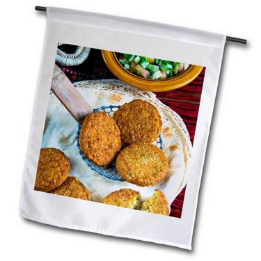 Imagem de 3dRose fl_140002_2 Falafel, Croquetes de grão de bico, Culinária Árabe LI11 NTO0005 Bandeira de jardim, 45,7 x 68,5 cm