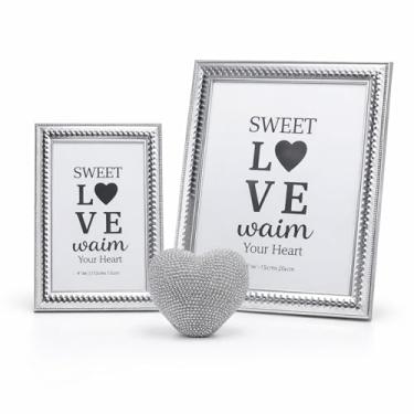 Imagem de Kit Decorativo Dois Porta-Retratos 10x15 e 15x20 mais Coração Cerâmica (Prata Brilho)