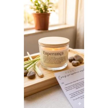 Imagem de Vela Aromática Decorativa em Vidro Transparente com Tampa de Madeira, 120g, Mensagem Inspiradora, Aromaterapia, 7cm x 8cm, Cilíndrica (Aroma: Capim Limão - Mensagem: Esperança)