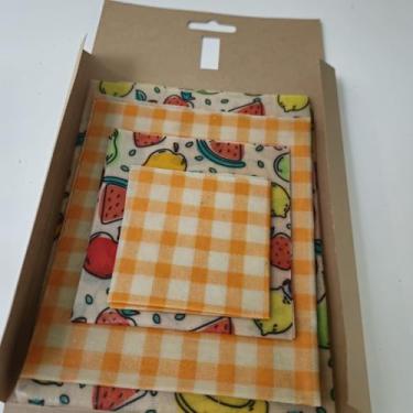 Imagem de Kit de Pano de Cera de Abelha Tam: PP,P,M,G - Frutas e Xadrez