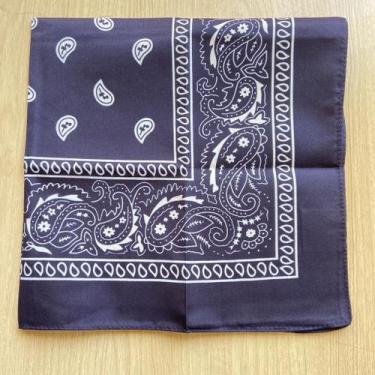 Imagem de Bandana Colorida com Estampa de Arabescos  55x55 cm - Pistache Acessór