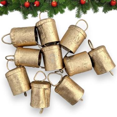 Imagem de Sinos de ouro antigo para decoração de Natal, conjunto de 10 sinos de vaca da sorte feitos à mão em metal rústico para decoração de árvore de Natal.