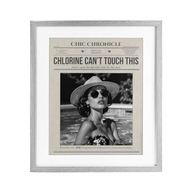 Imagem de Stupell Industries Chic Chronical Vintage Magazine Impressão emoldurada branca sob vidro, design por A Barefoot Stylist, 21 x 17