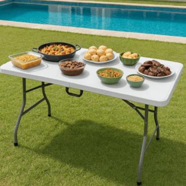 Imagem de Mesa Dobrável Portátil 1.80m em Plástico Branco - Vira Maleta, Compacta para Camping e Praia, Fácil de Transportar e Usar (P)