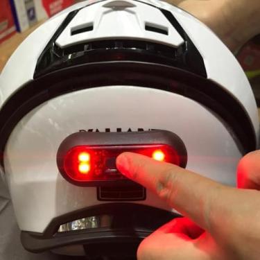 Imagem de Lâmpada de capacete de LED Bessie Sparks, recarregável de motocicleta para farol dianteiro e traseiro, luz noturna de aviso seguro para bicicleta