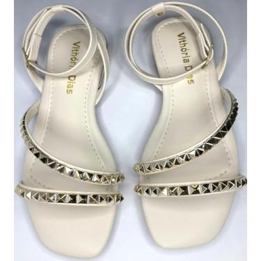 Imagem de Sandália Feminina Branca com Detalhes em Tachas Douradas, Tiras Cruzadas, Estilo Elegante Nº 34