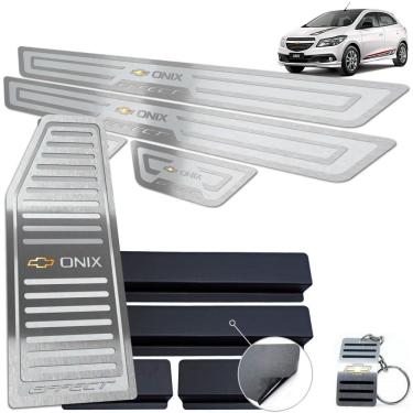 Imagem de Descanso + Soleira Chevrolet Onix Effect 2013 a 2019 Prata