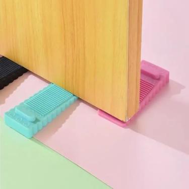 Imagem de Pacote com 4 batentes de porta de silicone – cunha de plástico antiderrapante para prevenção de colisões – Durável e versátil para casa e escritório, rosa + verde (tamanho P)
