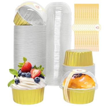 Imagem de Pacote com 100 formas de cupcake de 142 g com tampas de cúpula, forros de cupcake de ramekin descartáveis, recipientes de sobremesa reutilizáveis para festa de aniversário e casamento (ouro)