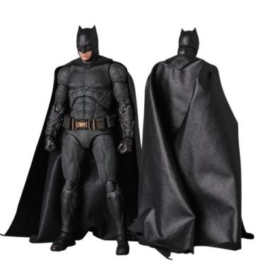 Imagem de Boneco Batman 16cm Articulado e acessorios Action Figure MAF056 - Gené