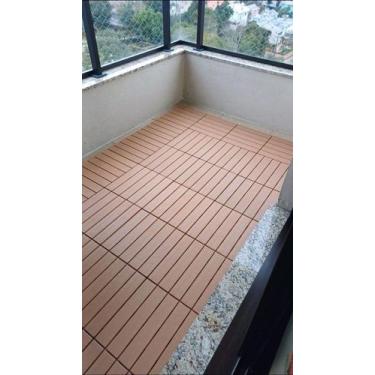 Imagem de Um deck modular plástico antiderrapante 30x30 piscina box varanda jard