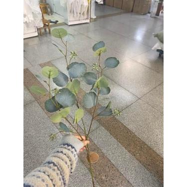 Imagem de 3 peças de hastes de eucalipto 71 cm de altura, folhas artificiais de eucalipto com brotos, galhos de vegetação falsa, plantas falsas para mesa de escritório, decoração de casa, casa de fazenda