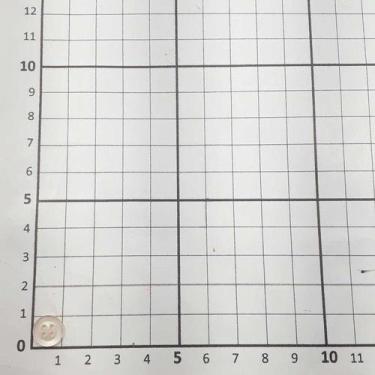 Imagem de Botão Bege 10mm 4 Furos Plástico ABS Brilho 50Un 100Un 200Un confecção