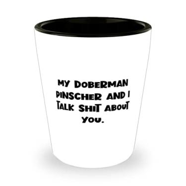 Imagem de Inspire Doberman Pinscher Dog Gifts, My Doberman Pinscher and I Talk Shit About You, Copo de Natal para Doberman Pinscher