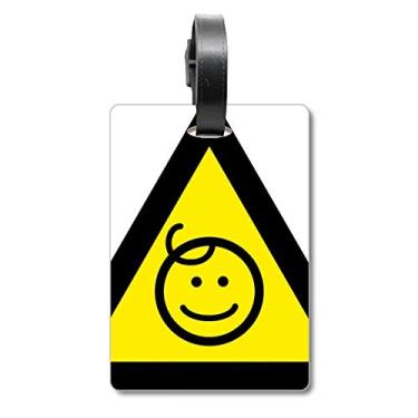 Imagem de Símbolo de aviso amarelo preto infantil protegido triângulo mala etiqueta bagagem cartão pendurado etiqueta, Multicolorido.