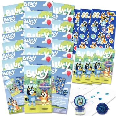 Imagem de Conjunto de lembrancinhas Disney Bluey Birthday com 24 pacotes de atividades