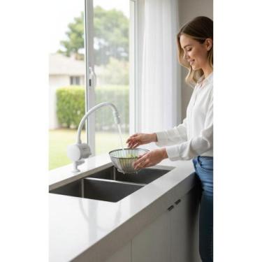 Imagem de Torneira Cozinha Mesa 220v 5500w Bica Alta Móvel Aquecida - Congratula
