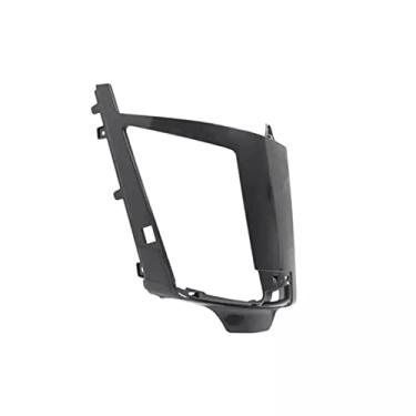 Imagem de MOLDURA FAROL DIR. EXTERNA para PARA VOLVO