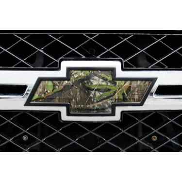Imagem de Mossy Oak Graphics - Película com emblema automático 14010-OB Universal Obsession – Capa de vinil fácil de instalar – Adapta-se a qualquer emblema automático em caminhões, carros ou SUVs