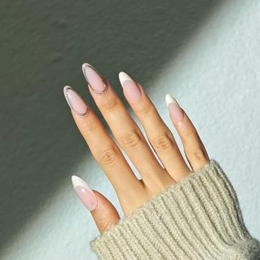 Imagem de Pregos postiços de amêndoa média francesa branca com design simples cobertura completa cola em bastão falso artificial em unhas de acrílico para uso diário, 24 peças