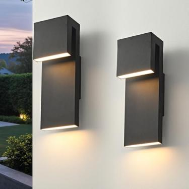 Imagem de OURIFU Arandelas de parede internas modernas de LED para varanda externa, 2 unidades, 3000 K, 20 W, luzes de parede IP65, à prova d'água, integradas, antiferrugem, lâmpada de parede preta para garagem
