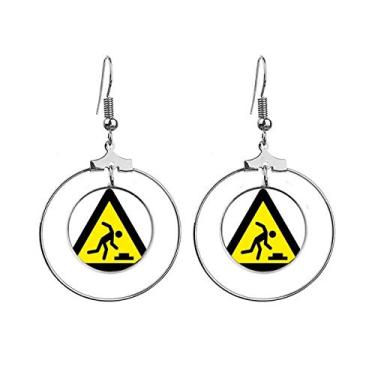 Imagem de Símbolo de aviso amarelo preto estumo triângulo brincos pendentes joia círculo gota
