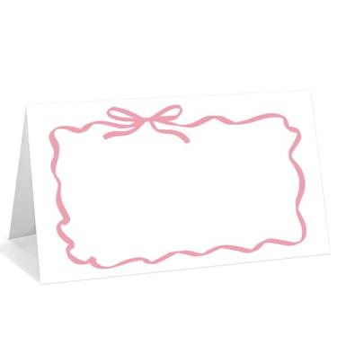 Imagem de Pacote com 25 cartões de lugar ondulados com laço rosa, cartões de nome editáveis para mesa, cartões de barraca, etiqueta de comida para jantar, chá de panela, casamento, chá de bebê e eventos -T14