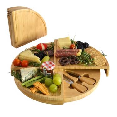 Imagem de Picnic at Ascot Patented Bamboo Cheese Board/Charcuterie Prato de servir – Armazena como uma cunha compacta – abre para 33 cm de diâmetro – Projetado e de qualidade verificado nos EUA