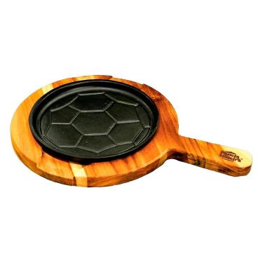 Imagem de Chapa para Petiscos Redonda Copa 2022 Ferro Fundido Suporte de Madeira 20x4cm para Grelhar Fumil