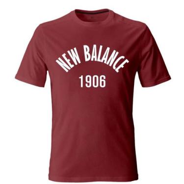 Imagem de Camiseta New Balance Essentials 1906 - Masculino - Vinho+Branco