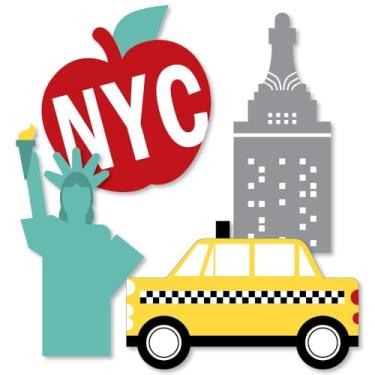 Imagem de Big Dot of Happiness NYC Cityscape - Decorações para festa de Nova York Big Apple, táxi, Skysc e Lady Liberty - Conjunto com 20