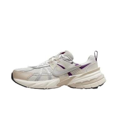 Imagem de Nike Tênis premium V2K Run (HF4305-072, osso claro/sanddrift/viotech/prata metálico), Osso claro/sanddrift/viotech/prata metálica, 42