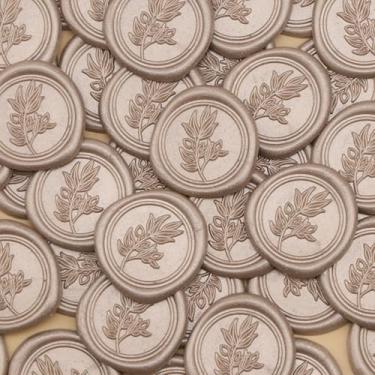 Imagem de 25 peças adesivos de selo de cera betel branco autoadesivo adesivos de selo de envelope ótimos para convite de casamento, presentes de aniversário, cartões comemorativos, decoração de envelope