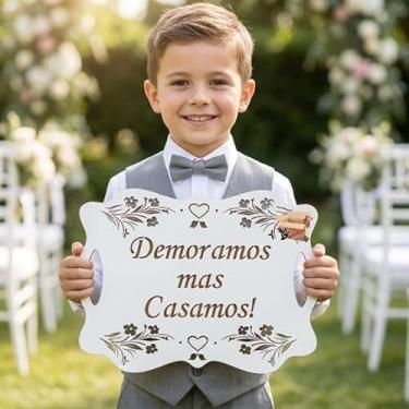 Imagem de Plaquinha Placa Casamento Lá Vem A Noiva MDF Personalizada Frases Entrada Noiva Pajem Daminha (Demoramos mas casamos, Branco)
